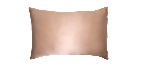 Mulberry silk pillowcase. The r and r collective. Luxury bedding.