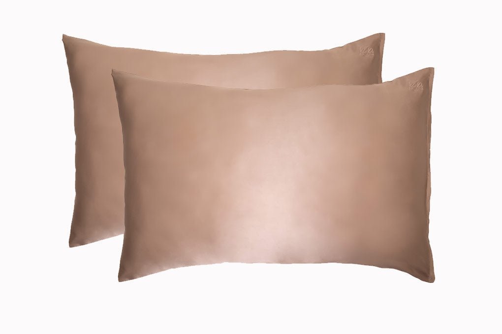 Mulberry silk pillowcase set. The r and r collective. Luxury bedding.